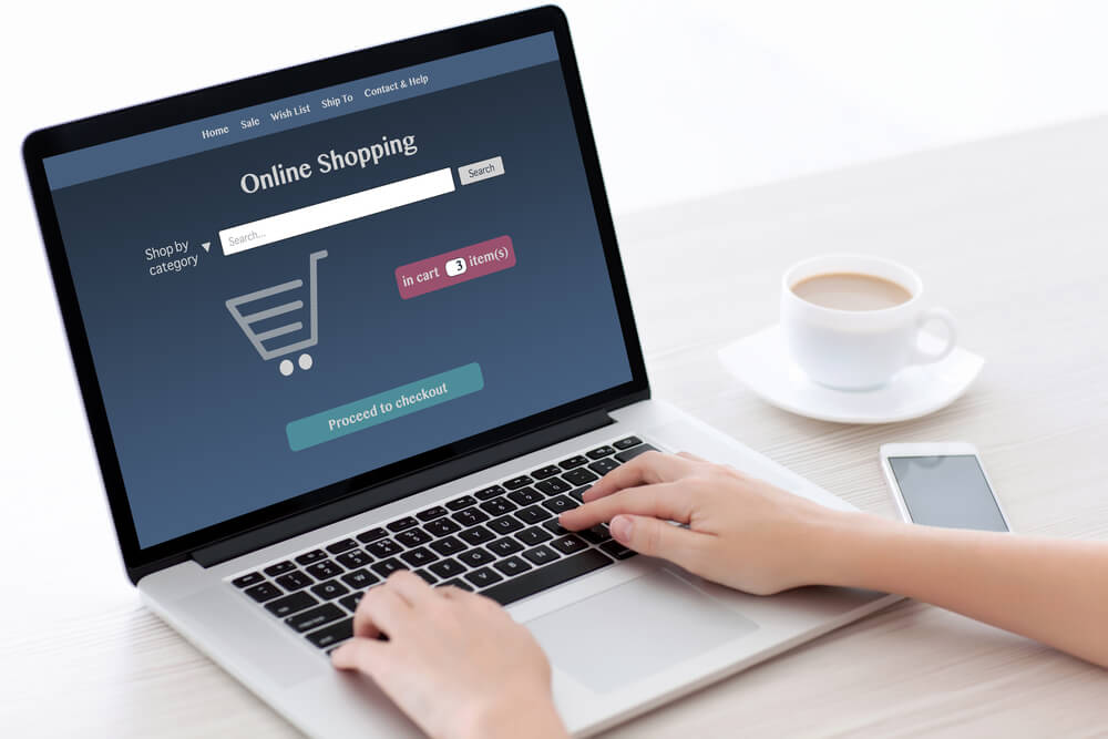Online Shop vs Physical Storefront