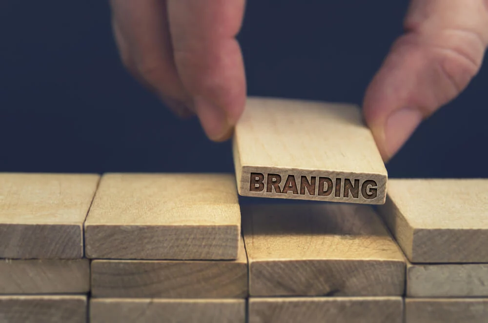 brand recognition_Branding word written on wooden block