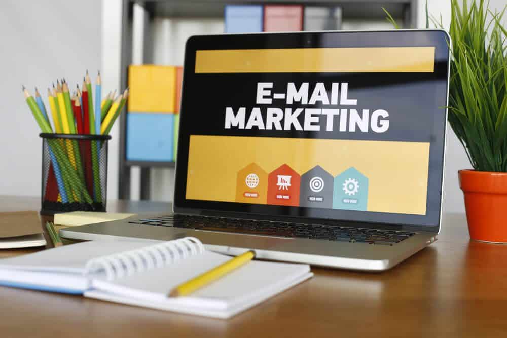 email marketing_E-Mail Marketing Concept