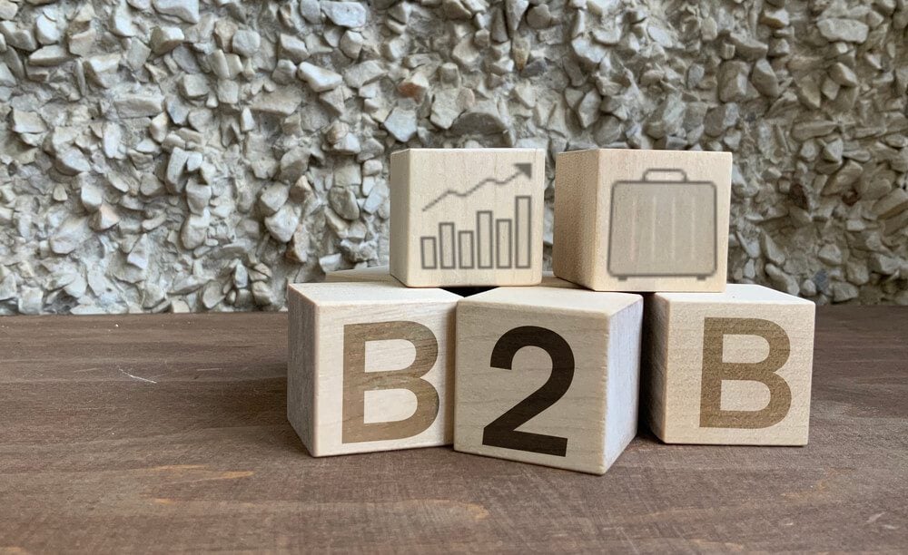 b2b_B2B, Wooden cubes with the abbreviation B2B, business and financial concept, B2B marketing .