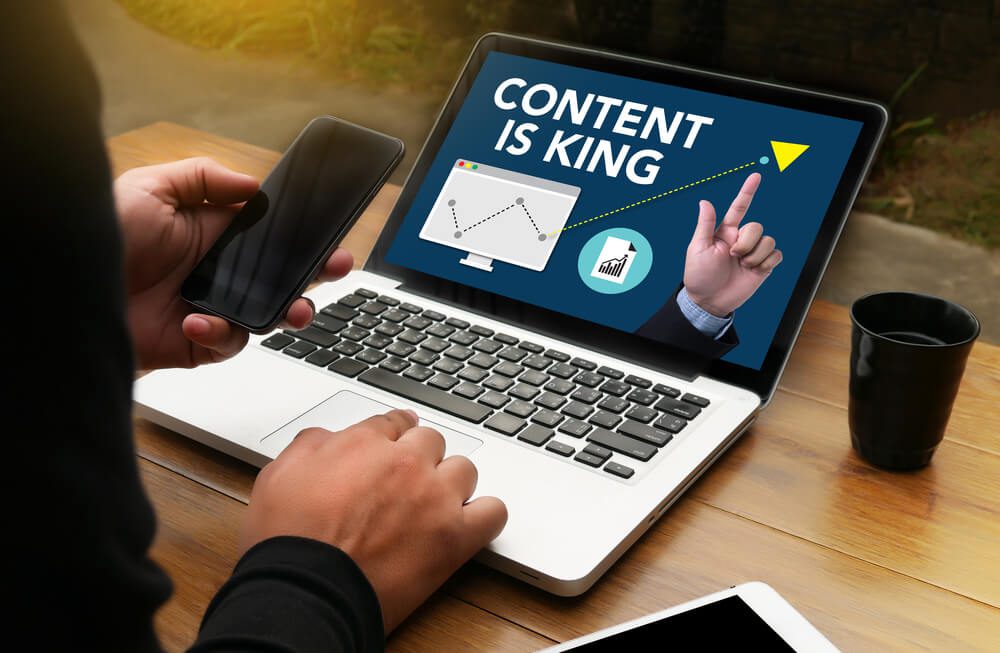 seo content_CONTENT IS KING seo search engine optimization and content marketing concept