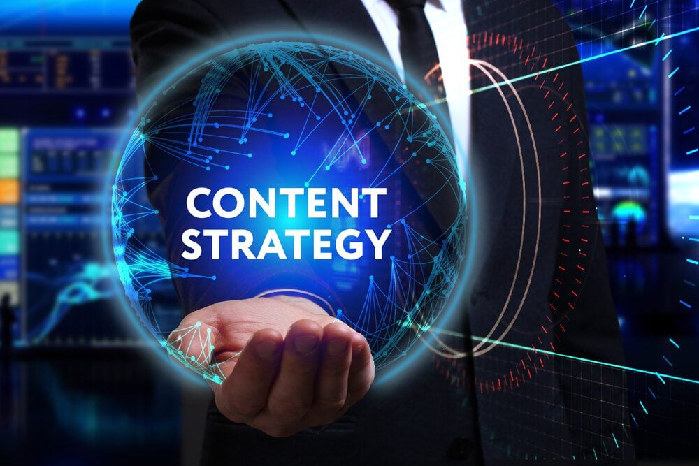 content strategy_Business, Technology, Internet and network concept. Young businessman working in the field of the future, he sees the inscription: content strategy