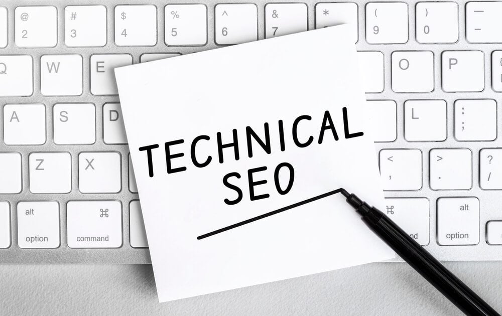 technical seo_White paper with text Technical Seo lying on the keyboard