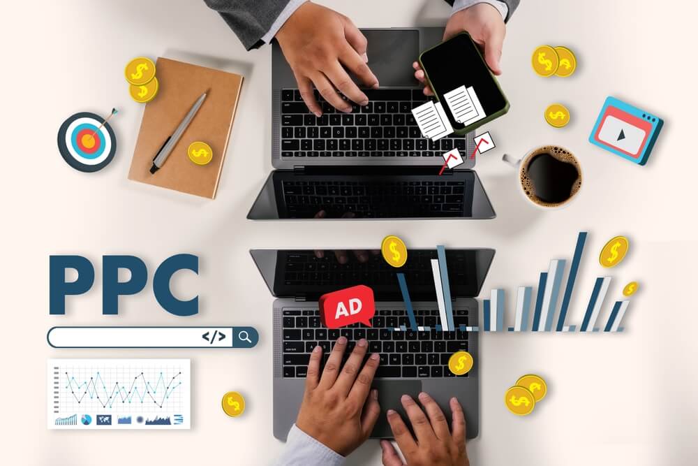 PPC_PPC (Pay Per Click) concept A businessman working on the concept of PPC marketing and online SEO optimization analysis