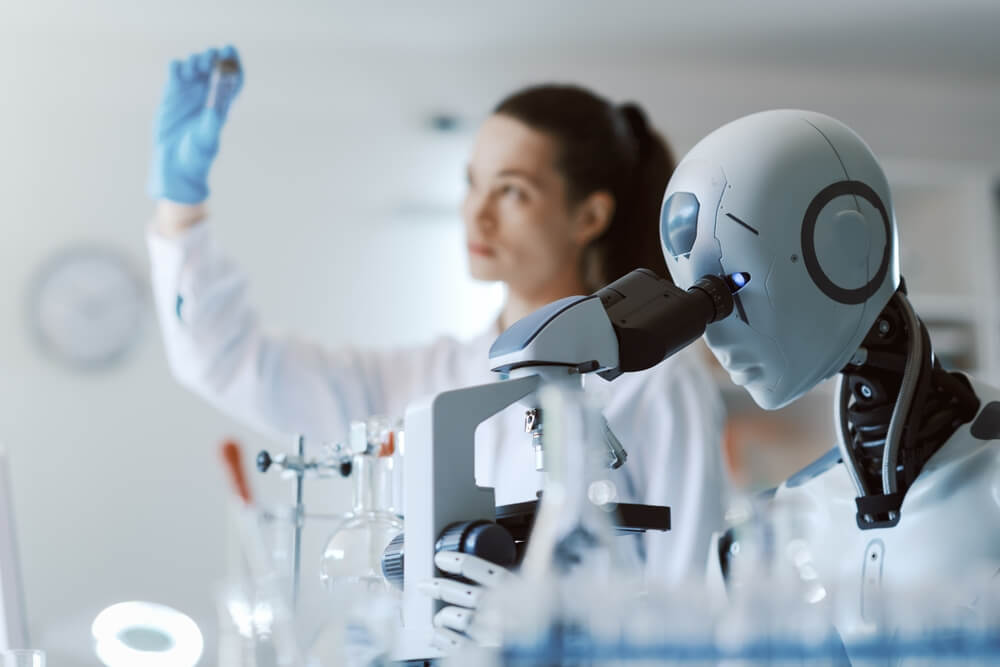 AI healthcare_Female scientist and AI robot working together in the science lab