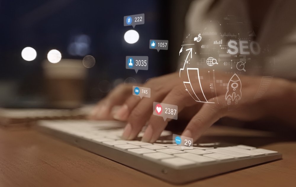 Businesswoman uses computer analyze SEO Search Engine optimization, advertising, communication, digital, business, marketing, technology, digital marketing, online, , goals,ads, website, social media